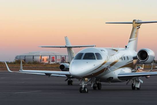 Mobile aircraft detailing at Glendale Municipal Airport KGEU